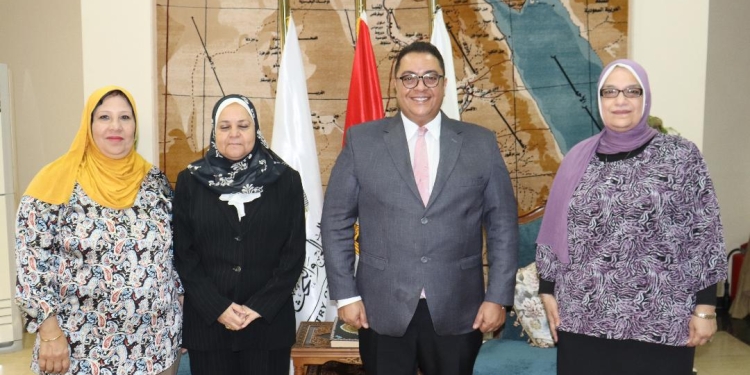 معهد إعداد القادة يستكمل البرنامج التدريبي لأعضاء البعثات والمهمات العلمية