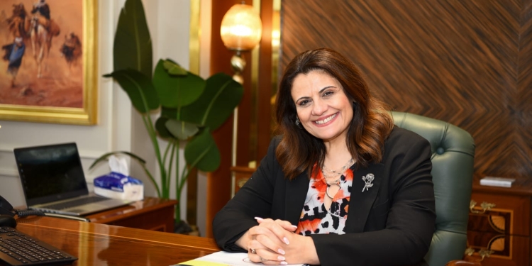 السفيرة سها الجندى وزيرة الهجرة