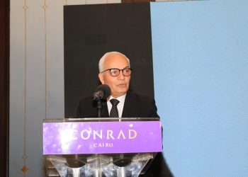 التربية والتعليم: تشجيع القطاع الخاص على الاستثمار في التعليم وإنشاء مباني مدرسية صغيرة منخفضة التكاليف