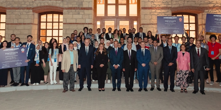 فوز طلاب الألمانية بالقاهرة بالمركزين الأول والثالث في هاكثون تحسين كفاءة المياه باستخدام الذكاء الإصطناعي