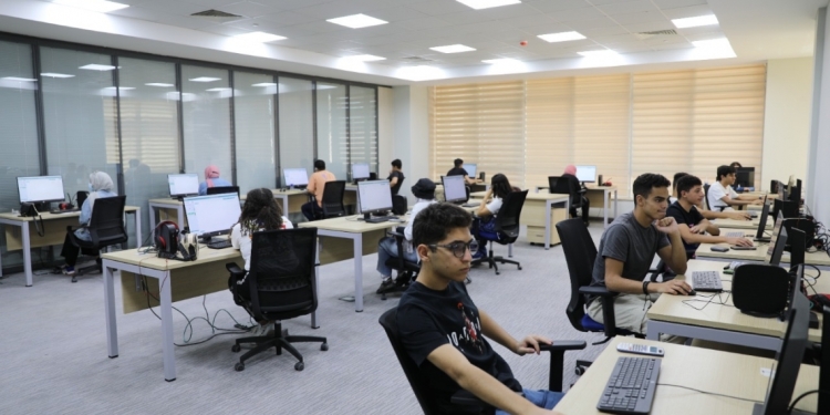 تنسيق الدبلومات الفنية.. لينك الاختبارات المؤهلة للالتحاق بالجامعات