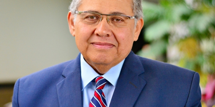 الدكتور أشرف الشيحي، وزير التعليم العالي الأسبق، رئيس جامعة بدر