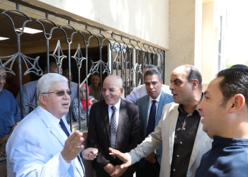 وزير التعليم العالي يتفقد أعمال مكتب التنسيق الرئيسي بجامعة عين شمس