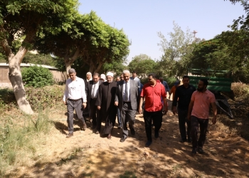 رئيس جامعة الأزهر يوجه باستثمار منتجات كلية الزراعة لخدمة منسوبي الجامعة