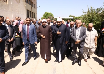 نائب رئيس جامعة الأزهر وعمداء الكليات يستقبلون رئيس جامعة الأزهر في أول زيارة رسمية له لفرع أسيوط