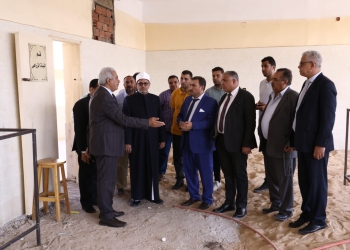 رئيس جامعة الأزهر يتفقد أعمال التطوير والتجديد بفصول كلية الزراعة بمدينة السادات ويوجه بسرعة الانتهاء