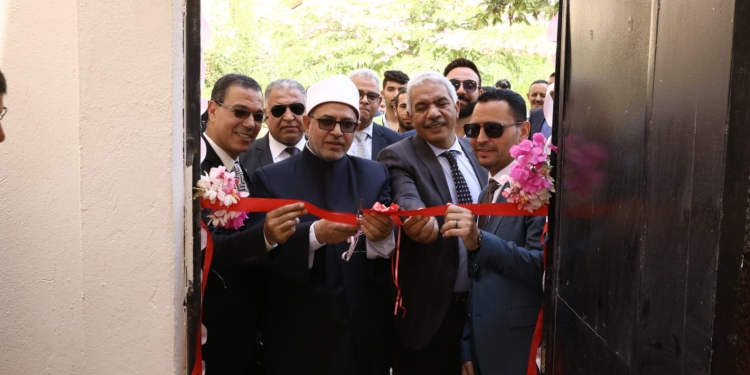 رئيس جامعة الأزهر يفتتح المدينة الجامعية للطالبات بكلية الدراسات الإسلامية والعربية للبنات بالسادات