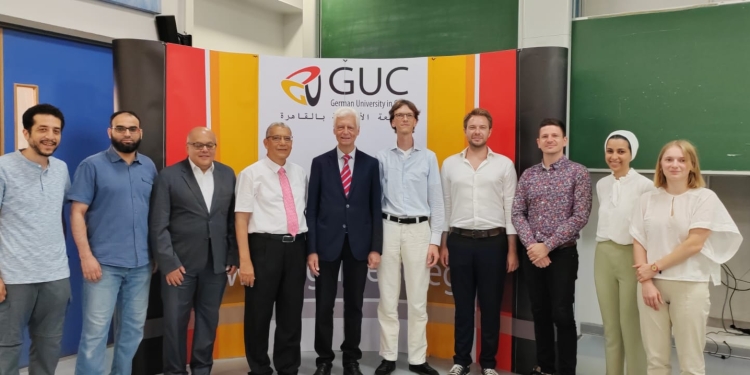 الجامعة الألمانية بالقاهرة تستضيف ندوة علمية عن مضادات الميكروبات من منظور الكيمياء الطبية.