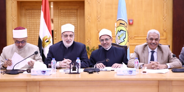 مجلس جامعة الأزهر يصدق على افتتاح فصول ملحقة وشعب جديدة في تنسيق القبول بالعام الدراسي الجديد