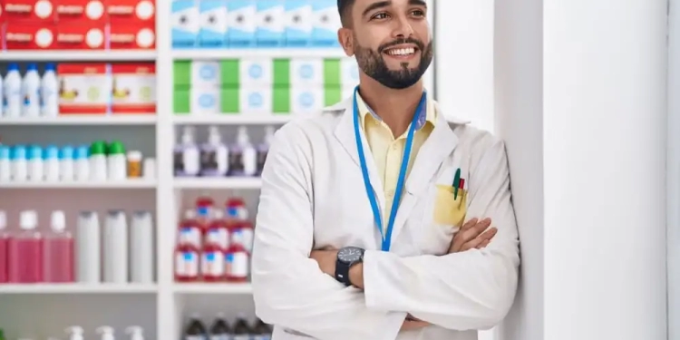 مصروفات كليات الصيدلة 2023.. قائمة الجامعات الخاصة والأهلية