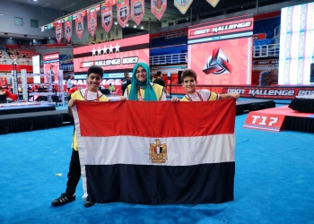 تفاصيل فوز طلاب مدرسة نور للغات بالمركزين الرابع والخامس عالميًا في المسابقة الدولية "Robot challenge world 2023"