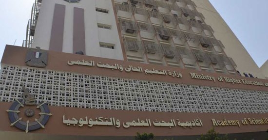 وزير التعليم العالى: تخفيض 25% للطالب الوافد وأسرته على تذاكر الطيران و50% لدخول الأوبرا