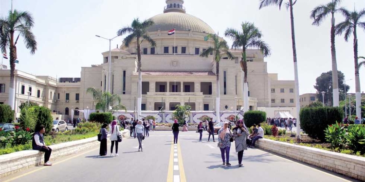 جامعة القاهرة تعزي الشعب الليبي الشقيق في ضحايا العاصفة المدمرة