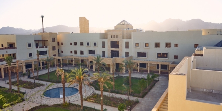 للطلاب المستجدين.. الخطوات والاوراق المطلوبة للتقديم في مدن جامعة القاهرة