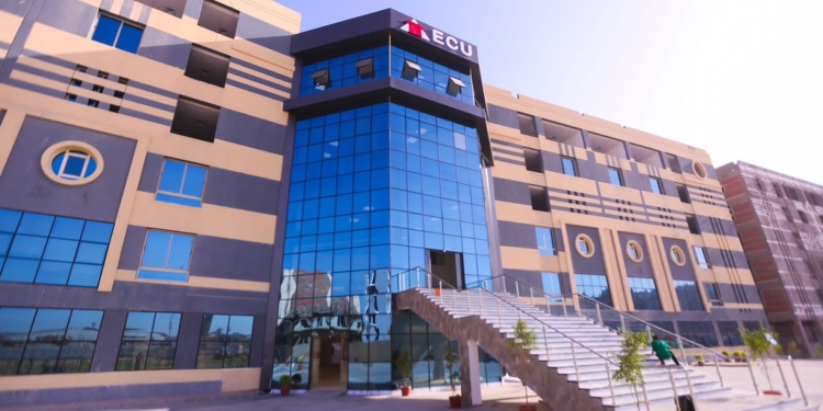 الجامعة المصرية الصينية تعلن قبول  طلاب الثانوية العامة بكلية الطب البيطري بحد أدنى 68% والفنون  53%