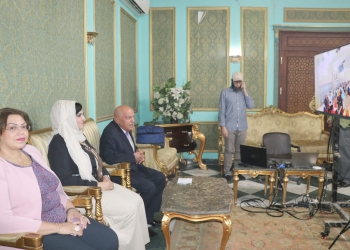 انطلاق الدورة 84 للمعلمين فى قنا عن إدارة الأزمات بالفيديو كونفرانس