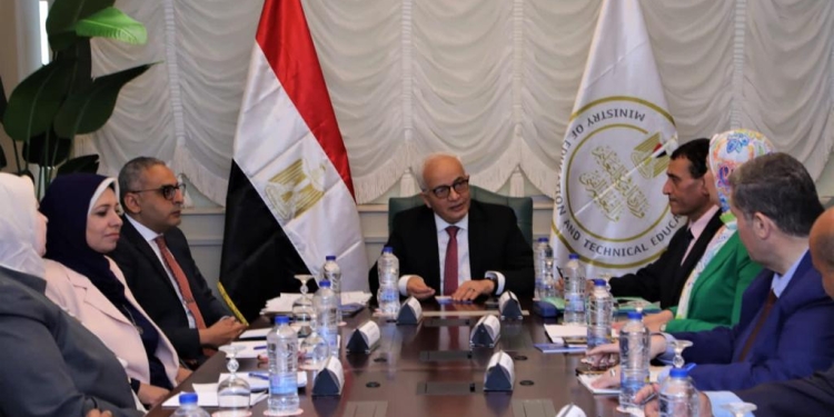 التربية والتعليم في أسبوع.. استعدادات العام الدراسي الجديد وموعد تسكين الفائزين في مسابقة الـ30 ألف معلم
