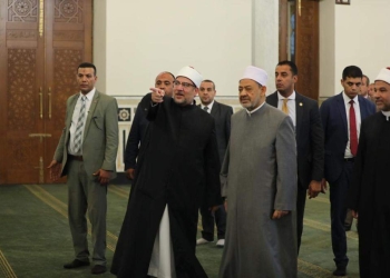 شيخ الأزهر يتفقد مسجد السيدة نفيسة بعد الانتهاء من أعمال التجديدات