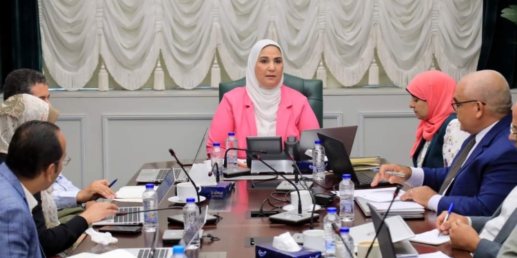 «التضامن» توجه بسرعة تنفيذ زيادات "تكافل وكرامة" والاستجابة للتظلمات والشكاوى