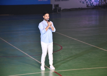 أحمد جمال يشعل حفل افتتاح أسبوع شباب الجامعات