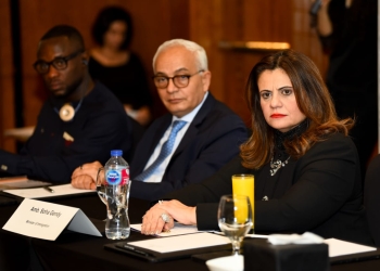 بحضور «حجازي».. حلقة نقاشية لاستعراض سبل الاستفادة من تكنولوجيا الميتافيرس والذكاء الاصطناعي