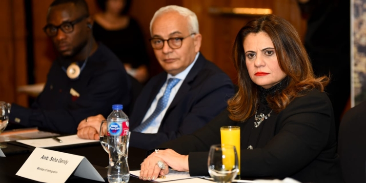 بحضور «حجازي».. حلقة نقاشية لاستعراض سبل الاستفادة من تكنولوجيا الميتافيرس والذكاء الاصطناعي