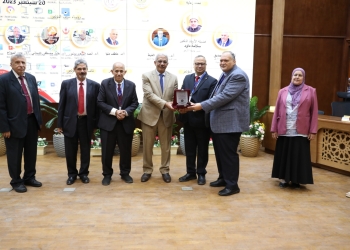 نائب رئيس جامعة الأزهر يشيد بجهود جمعية أصدقاء لبن الأم المصرية لتنظيمها المؤتمر العاشر دعمًا للمبادرة الرئاسية "الألف يوم الذهبية"