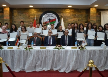 تكريم المتفوفين من اأبناء النيابة الادارية