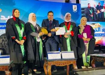 كلية العلاج الطبيعى بجامعة القاهرة تحتفل بتخرج الدفعة 57 وتكرم الطلاب