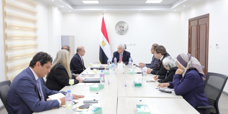 وزير التعليم العالي يلتقي نائب مساعد وزير الخارجية الأمريكي لبحث آليات التعاون المشترك