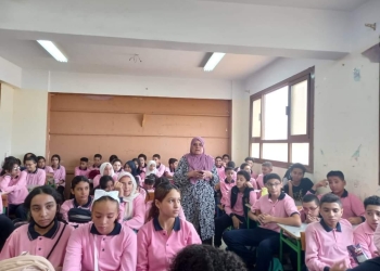 فرض 200 جنيه على كل طالب بالمدارس الخاصة لبناء مدارس حكومية.. مقترح برلماني يثير الجدل