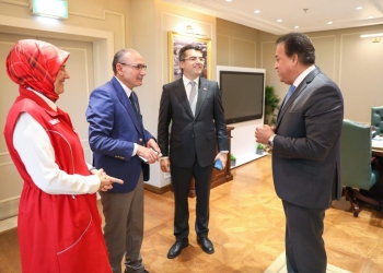 وزير الصحة يستقبل رئيس هيئة الكوارث لإيصال المساعدات لأهالي غزة