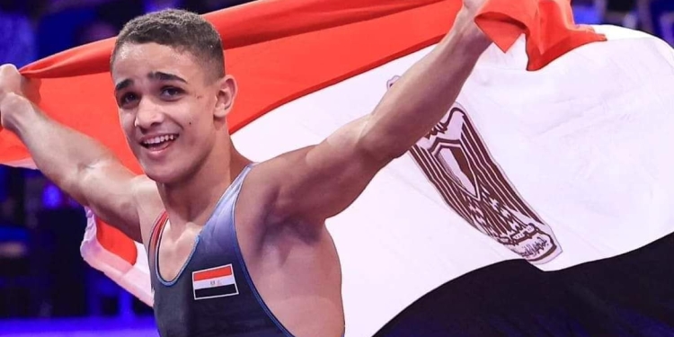 طالب “بعلوم طنطا” يحصد ذهبية بدورة الألعاب القتالية العالمية