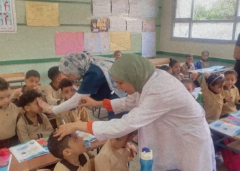 جامعة بنها تنظم قافلة طبية لطلاب المدارس الابتدائية