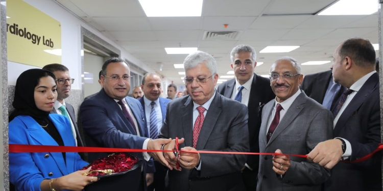 بإجمالي 184 مليون جنيه.. وزير التعليم العالي يفتتح عدة مشروعات طبية بالمستشفيات بجامعة الإسكندري