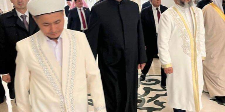 أمين «البحوث الإسلامية» يلتقي مفتي كازاخستان ويناقشان محاور التعاون العلمي والدعوي المشترك