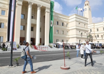 بدء الدراسة بجامعة القاهرة الدولية.. الطلاب ينتظمون فى 18 برنامجا دراسيًا