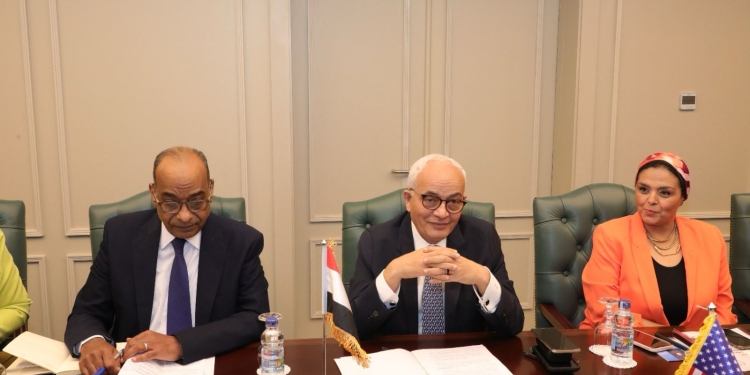 «حجازي» يستقبل نائب مساعد وزير الخارجية الأمريكي لبحث التعاون بمجال التعليم