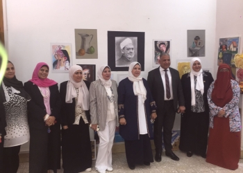 نائب رئيس جامعة الأزهر يفتتح معرض الوسائل التعليمية والمشغولات اليدوية بكلية التربية بنات