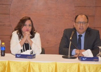 رئيس جامعة حلوان يسعى لإنشاء «براند» للجامعة