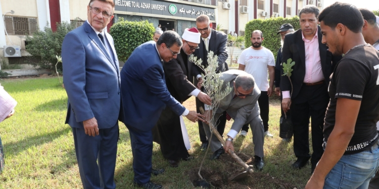 بروتوكول تعاون بين جامعة الأزهر و(هنجملها للتنمية المستدامة) دعمًا للمبادرة الرئاسية (100 مليون شجرة)
