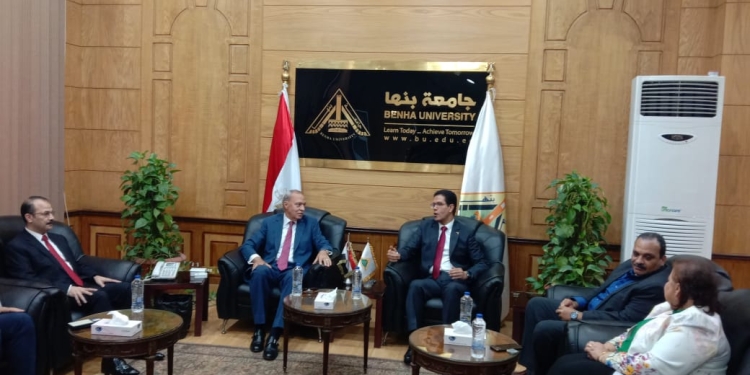 «الهجان» يهنئ «الجيزاوي» لرئاسته جامعة بنها