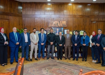 رئيس جامعة طنطا يستقبل الداعية الإسلامي مصطفى حسنى