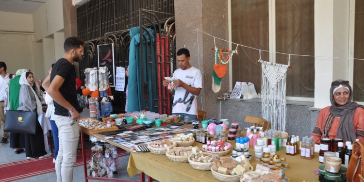 انطلاق معرض التضامن الاجتماعي للأسر المنتجة ومنتجات الطلاب بجامعة حلوان