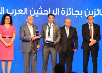 فوز دعطا جبريل بجائزة شومان للباحثين العرب