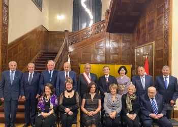 عمرو موسى وتكريم السفير اليابانى له