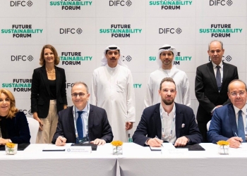 الجامعة الأمريكية توقع مذكرة تفاهم مع الإمارات لإطلاق برنامج الدبلوم التنفيذي في الاستدامة