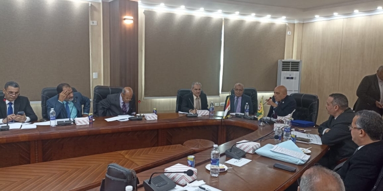 استعدادات جامعة أسوان لامتحانات الفصل الدراسي الاول