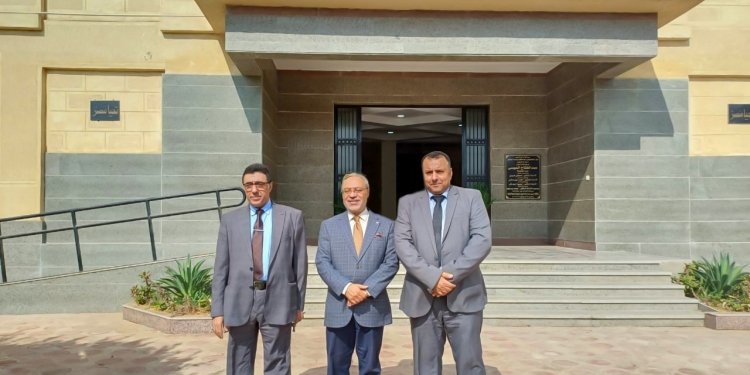 جولة تفقدية لرئيس جامعة طنطا بكلية الحقوق