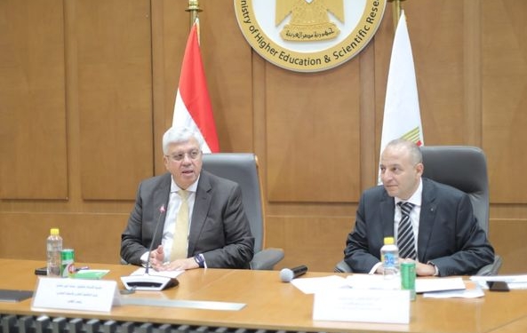 رئيس جامعة بني سويف التكنولوجية يشارك في اجتماع المجلس الأعلى للتعليم التكنولوجي